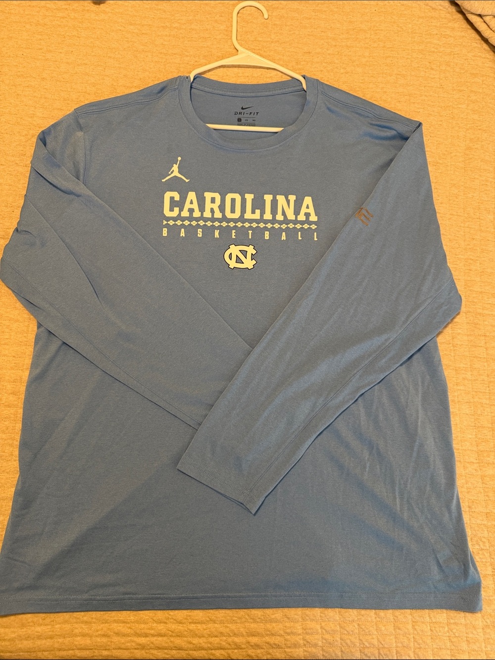 Nike Carolina Basketball Long-Sleeve Dri-FIT Tee - Carolina Blue
